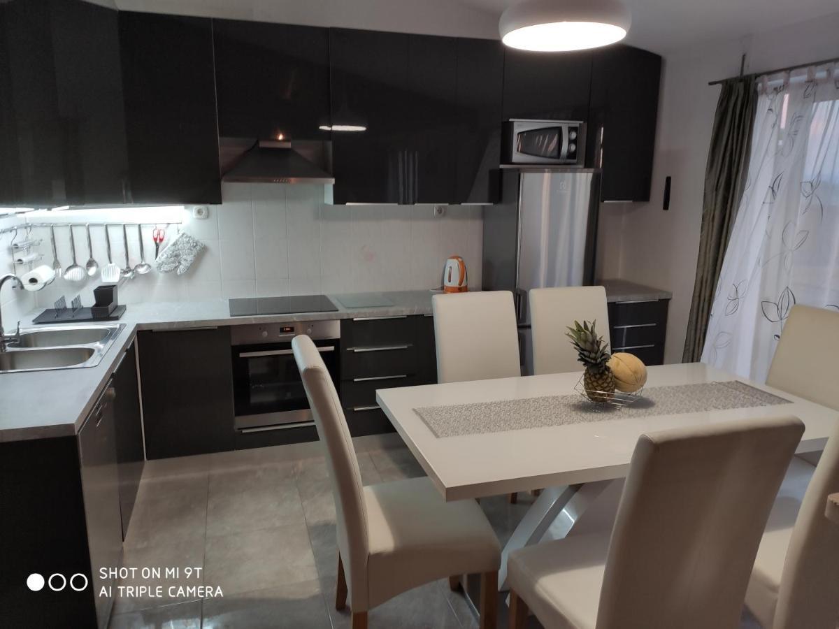 Apartment Burich Makarska Exterior foto