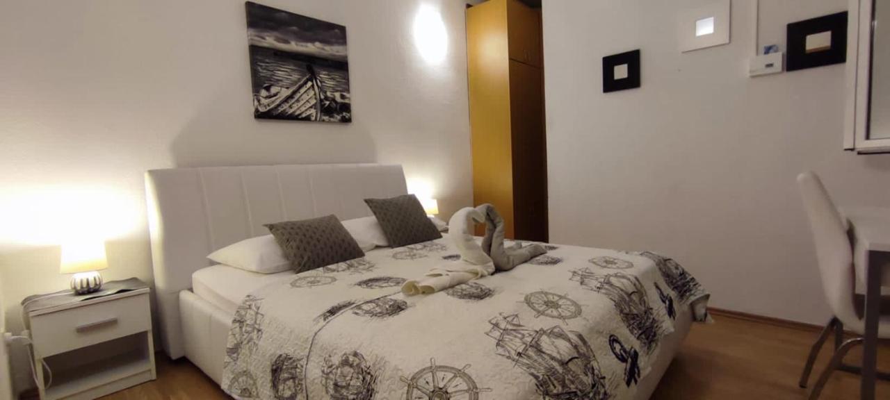 Apartment Burich Makarska Exterior foto